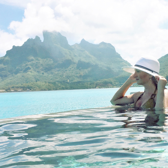 Meet your Posher, Danielle - Picture 7 of 8